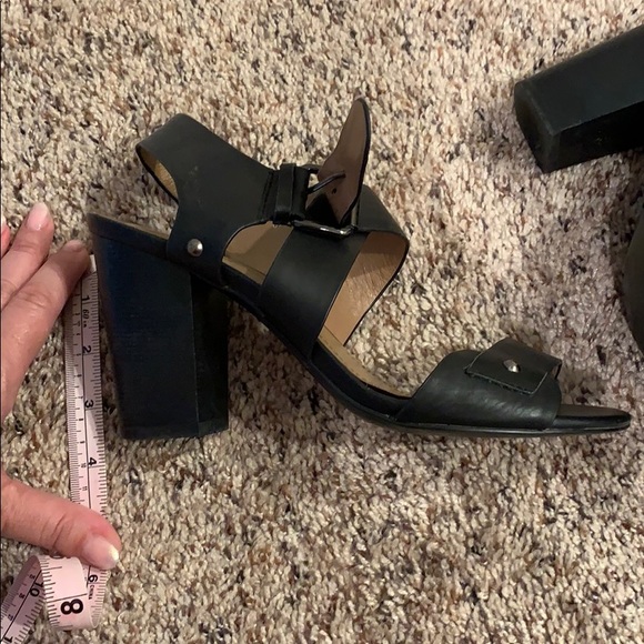 Shoes - Picture 2 of 4